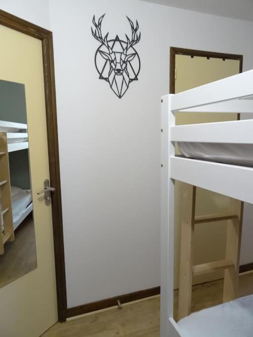 Appartement Au Coeur Du Village Avec Parking Prive มีฌูซ์ ภายนอก รูปภาพ
